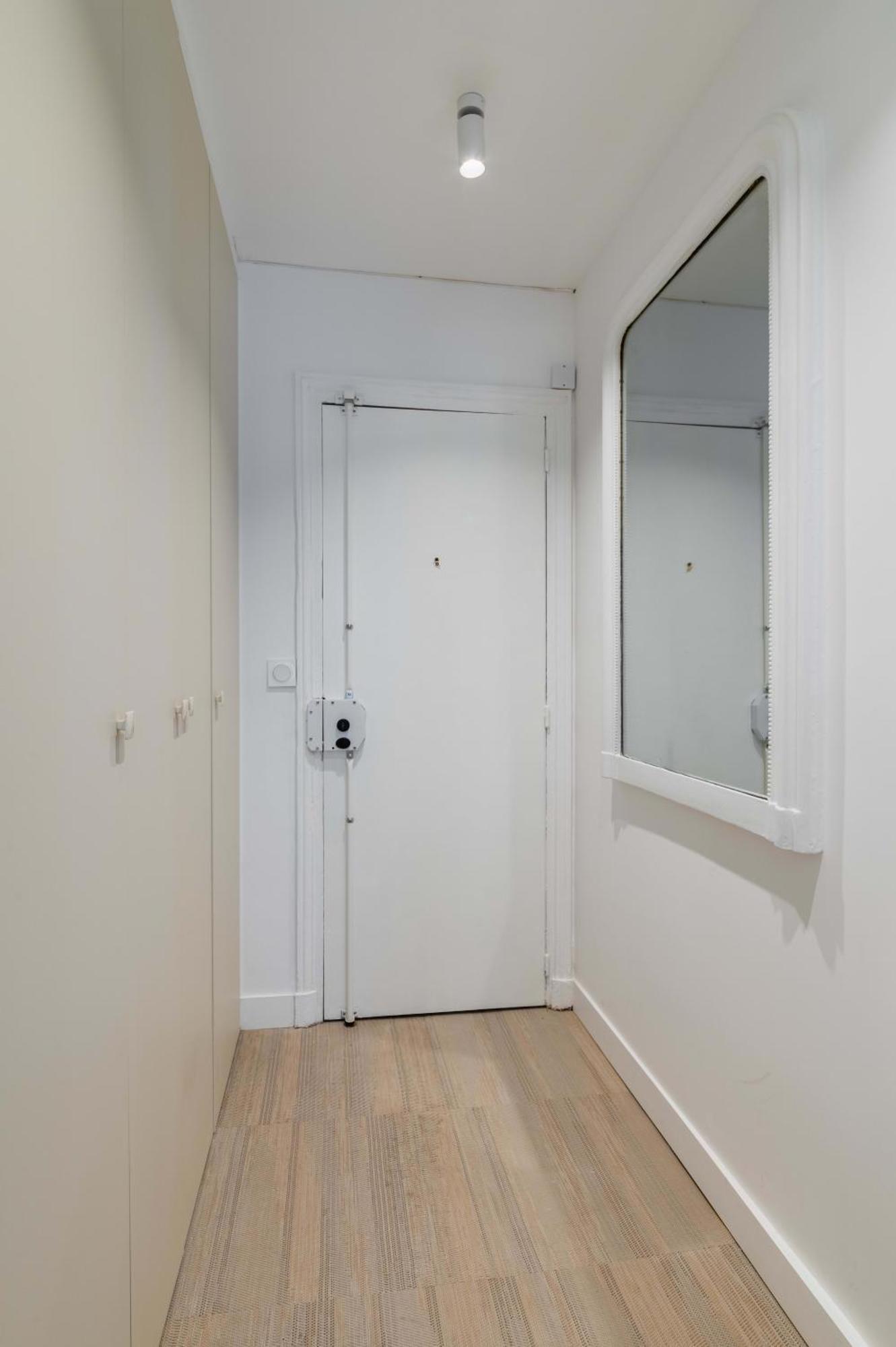 Grand Studio Refait A Neuf Paris 16 - 4P - Flat-Guest Exteriör bild